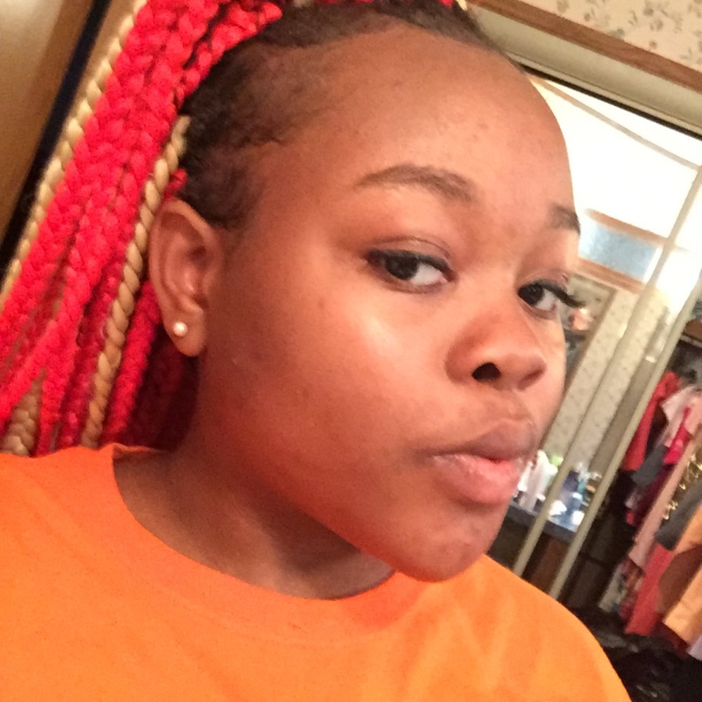 Meet your Posher, Jakiya